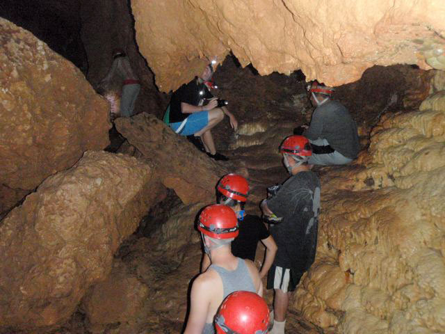 Vẻ đẹp ma mị và lạ lùng của hài cốt đã thu hút sự chú ý của những người tìm hiểu lịch sử và văn hóa.