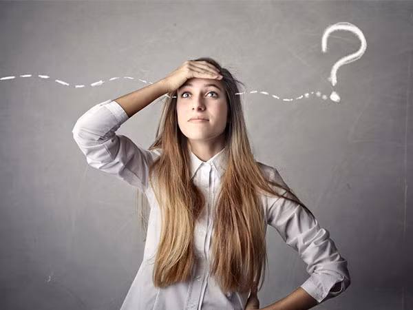 Khi bạn không tập trung được vào bất cứ việc gì, ngay cả khi đang nói chuyện với một ai đó, nhiều lần bạn không nhớ nổi người đối diện vừa nói xong điều gì. Triệu chứng này cho thấy não bộ của bạn đang bị chi phối bởi quá nhiều vấn đề, trong đó có cả vấn đề của hệ tiêu hóa. Hãy giảm tải cho não bộ của bạn bằng việc thanh lọc cơ quan tiêu hóa.