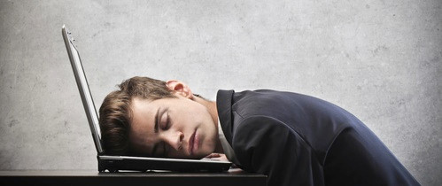 Khi bạn thường xuyên uể oải, mệt mỏi, điều này cho thấy cơ thể bạn đang tích tụ quá nhiều năng lượng xấu, gây trì trệ mọi hoạt động.