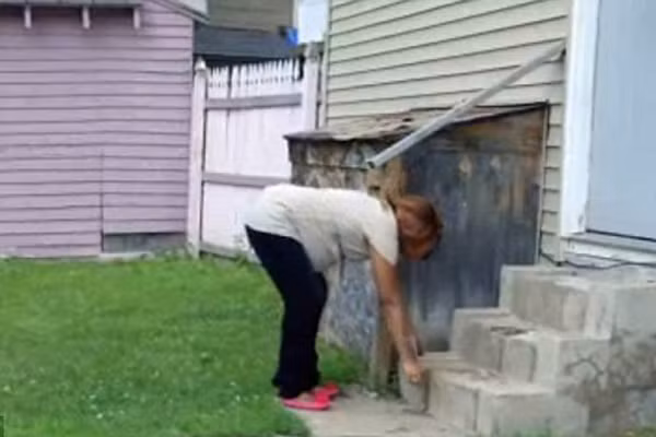 Bà bau an sỏi dá dien cuong van sinh con khoe manh-Hinh-2