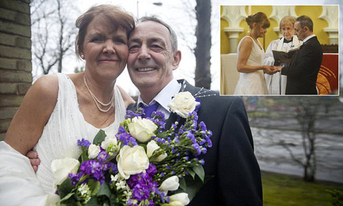 Cô con gái đã rất trăn trở làm sao để biến ước mơ của mẹ thành hiện thực trong khi tiền điều trị cho bà đã khiến kinh tế gia đình kiệt quệ. Cuối cùng, Joanne quyết định đăng điều ước của mẹ lên Facebook.