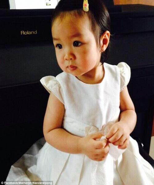 Dong bang co the be gai 2 tuoi cho chua u nao