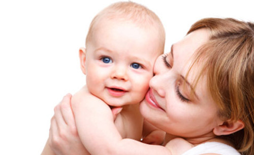 Hỗ trợ phát triển thần kinh thai nhi. Không chỉ tốt cho mẹ bầu, ổi còn rất tốt cho thai nhi. Ổi chứa chứa axit folic, chất quan trọng cho sự phát triển hệ thần kinh của bé.