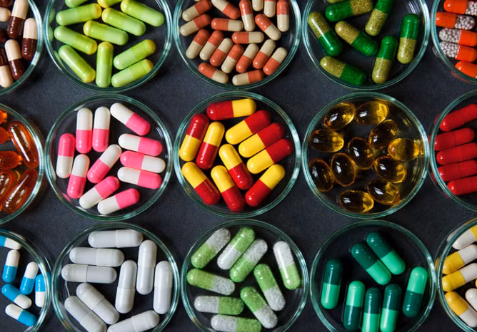 Bi mat choang ve mau sac, hinh dang cua vien thuoc