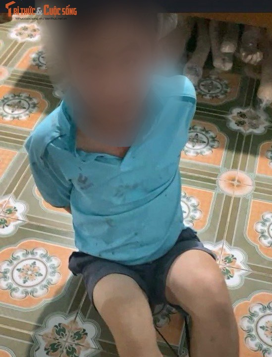 Bình Phước: Điều tra một cán bộ nghi quan hệ với người vị thành niên Binh Phuoc: Dieu tra mot can bo nghi quan he voi nguoi vi thanh nien