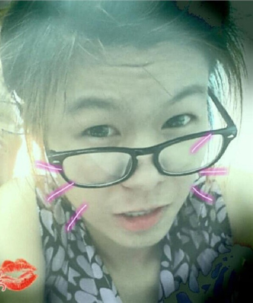 MXH Viet day song voi man lot xac cua gai tre sau tham my