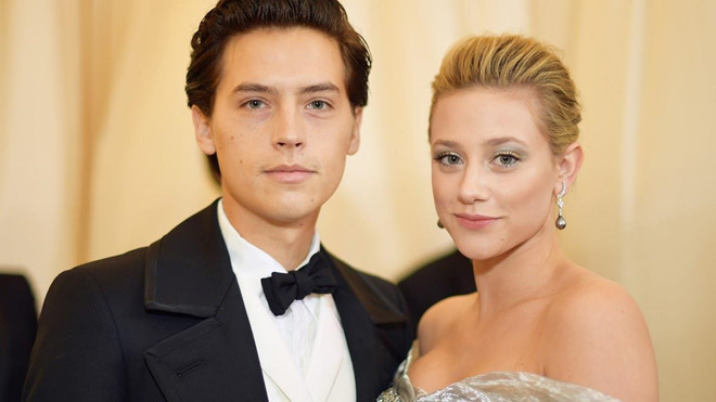 Cole không kém cạnh anh trai khi nhiều lần tán tỉnh người đẹp Lili Reinhart - bạn diễn của anh trong phim Riverdale. Họ không thích phơi bày cuộc sống riêng tư trên mạng xã hội nhưng không ngại thể hiện tình cảm nơi công cộng. Cánh paparazzi từng bắt gặp đôi uyên ương hôn nhau khi đi dạo trên phố. Về sự nghiệp điện ảnh, Cole vừa gây ấn tượng khi đóng chính tác phẩm Năm bước để yêu cùng với Haley Lu Richardson.