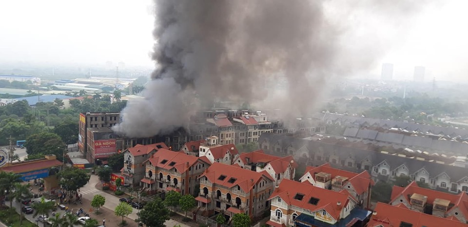 Ngay sau khi nhận được thông tin vụ cháy, lực lượng cứu hỏa đã nhanh chóng đến hiện trường dập tắt đám cháy trong thời gian ngắn. Đám cháy không thương vong về người. Vị lãnh đạo UBND xã An Khánh cho biết thêm.