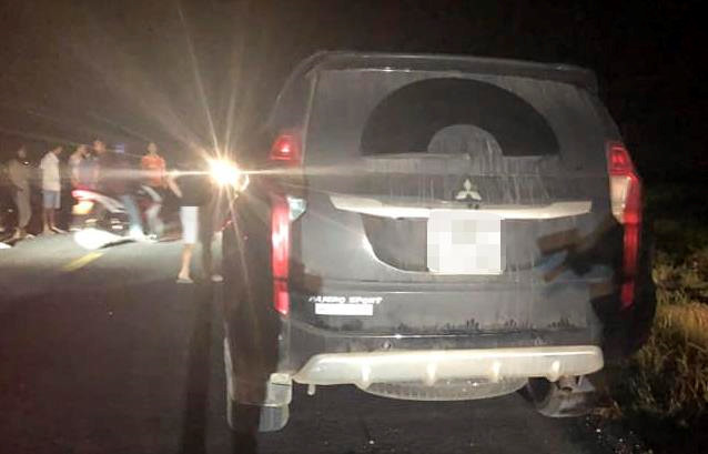 Cho nhau tren xe dap dien, 3 hoc sinh tu vong sau tai nan