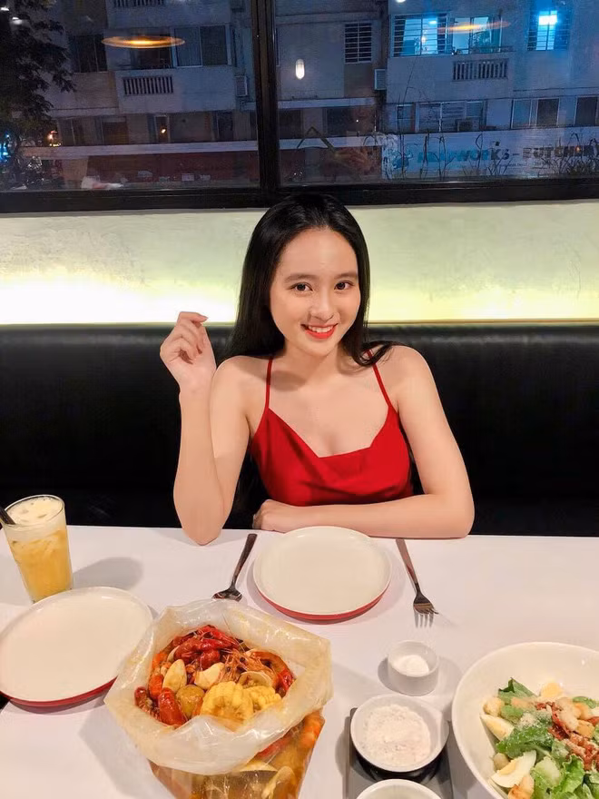 Nu sinh Kon Tum khien hoi trai tan me man boi ve dep nhe nhang-Hinh-8