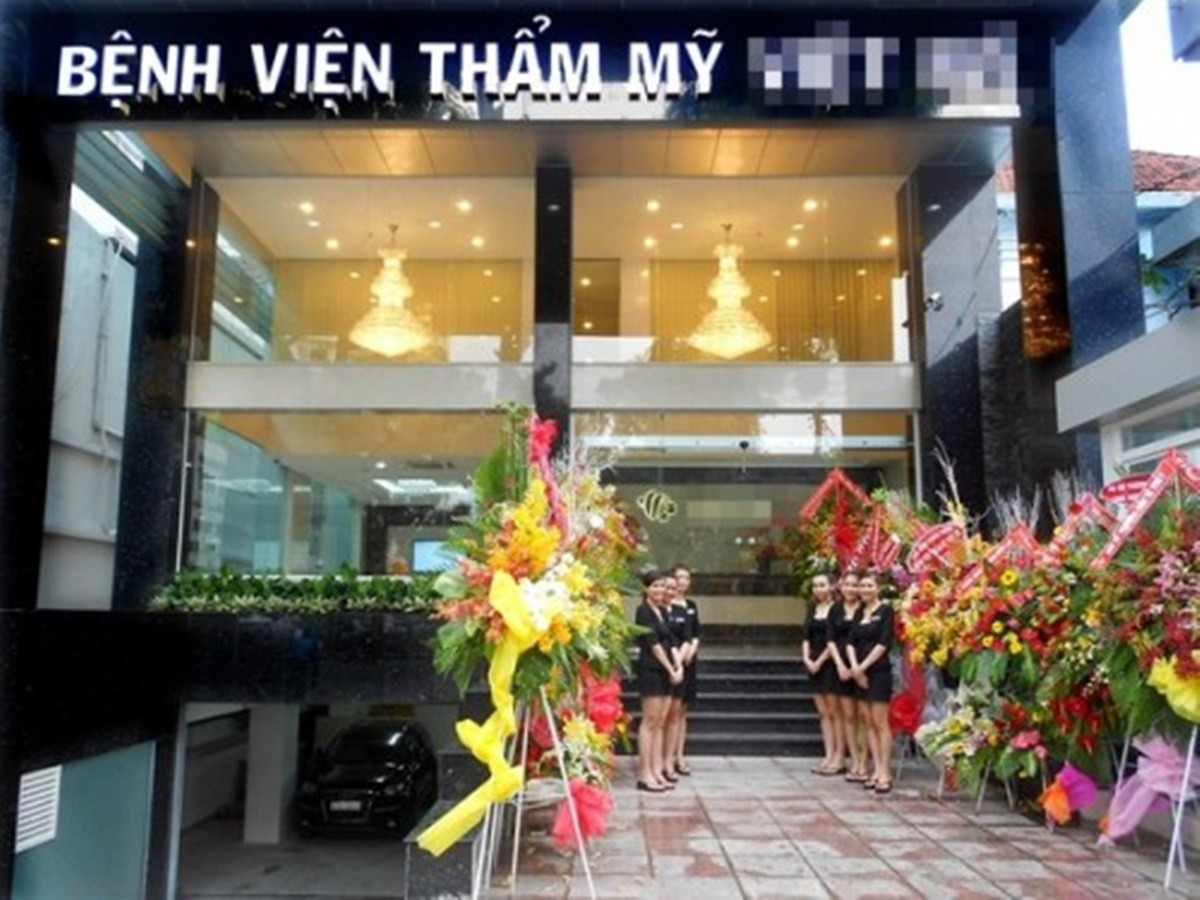 Bác sĩ Chiêm Quốc Thái là một trong những bác sĩ nổi tiếng về thẩm mỹ ở Việt Nam. (Cơ sở thẩm mỹ viện của bác sĩ Thái)