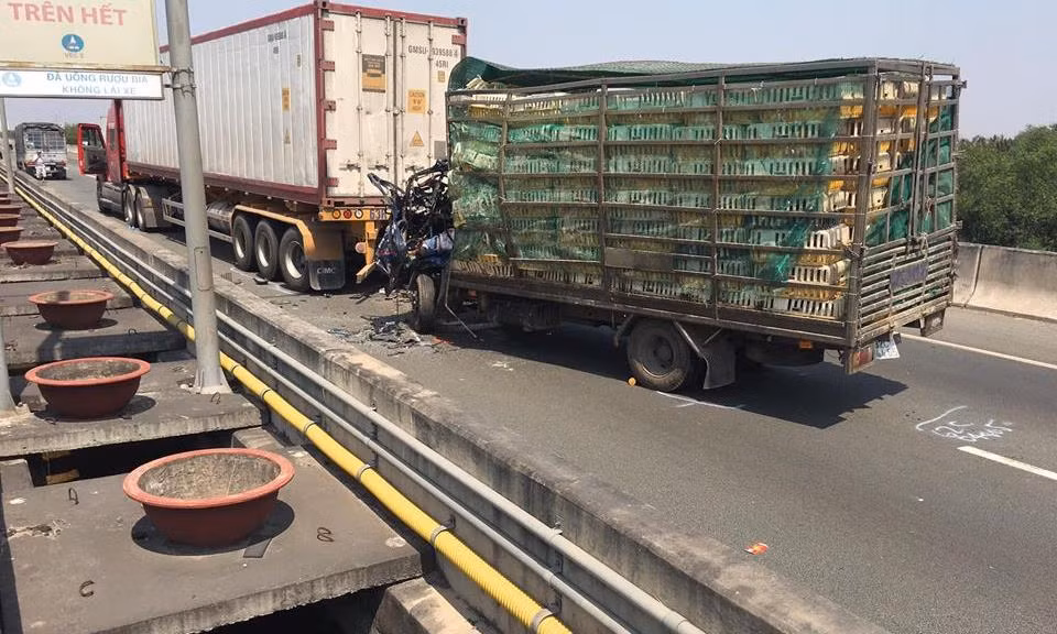 Diem nhung vu tai nan xe tai tham khoc tu dau nam 2019-Hinh-8