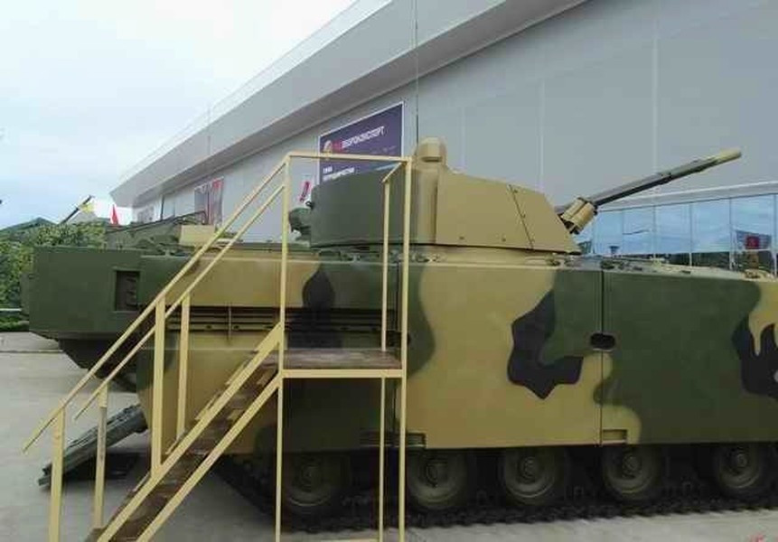 Đối với tên lửa chống tăng phóng qua nòng pháo, chiếc xe chiến đấu bộ binh này thậm chí có thể tiêu diệt xe tăng chiến đấu chủ lực phương Tây cách xa tới 4 km chỉ với một phát bắn duy nhất.