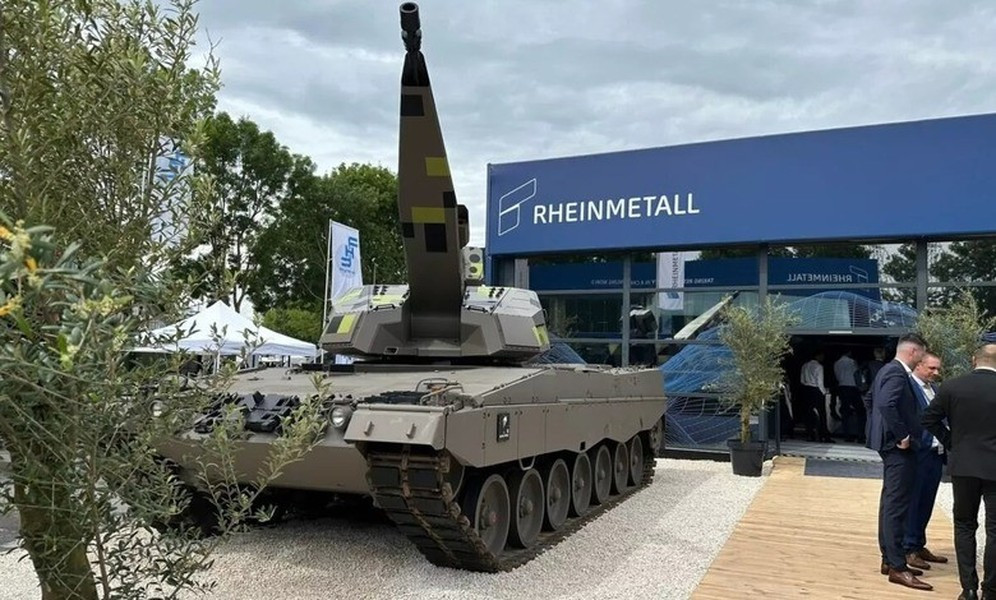 Với diễn biến trên, Lực lượng vũ trang Ukraine sẽ sớm nhận được 10 xe chiến đấu bộ binh KF41 Lynx hiện đại, tốc độ trên khá ấn tượng và ông Papperger còn đặc biệt nhấn mạnh: "đây là phương tiện tối tân hàng đầu thế giới”.