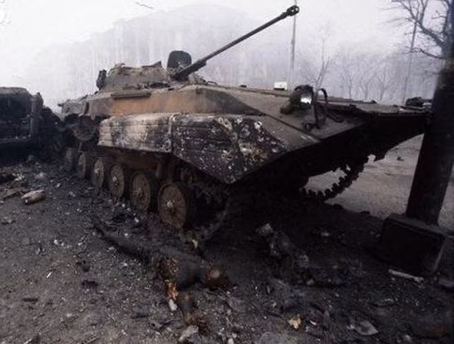 Bị chống trả quyết liệt, các chỉ huy tăng thiết giáp Nga lại càng bối rối với môi trường tác chiến đô thị, điều đó khiến cho thiệt hại lại càng tăng cao.