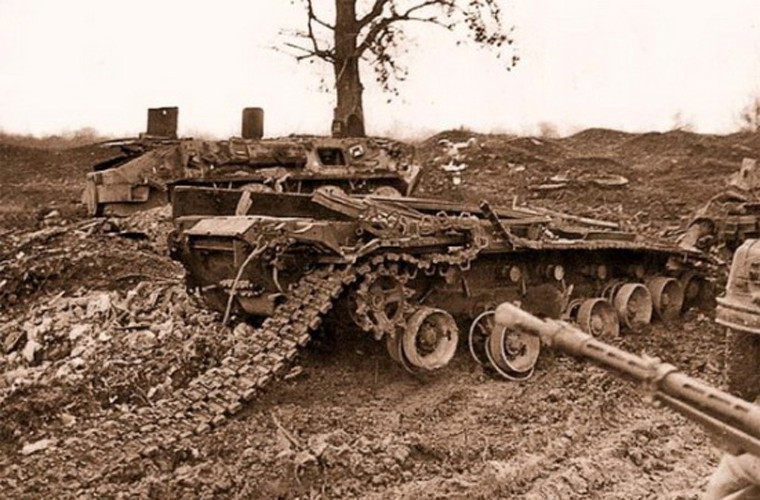 Ngay cả khi sử dụng tới sự hỗ trợ của không quân, quân Nga vẫn không thành công khi giành lại quyền kiểm soát các khu vực cố thủ của phiến quân đòi ly khai.