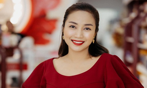 Oc Thanh Van buc xuc khi bi xuyen tac “ca khia” ba Phuong Hang