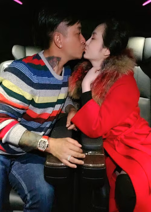 Từ "trai đào hoa", Tuấn Hưng trở thành người đàn ông mẫu mực của gia đình.