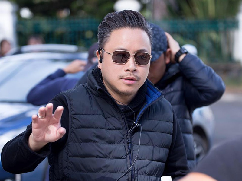 Victor Vũ cũng tài năng không kém cạnh đạo diễn Nguyễn Quang Dũng. Các phim của anh đa phần có doanh thu cao hàng đầu phòng vé Việt. Theo Zing, “Cô dâu đại chiến” của Victor Vũ có doanh thu 37,6 tỷ, "Scandal: Bí mật thảm đỏ” 25 tỷ, "Cô dâu đại chiến 2" 40 tỷ, "Quả tim máu" 86 tỷ, "Scandal: Hào quang trở lại" 50 tỷ, "Tôi thấy hoa vàng trên cỏ xanh" 81 tỷ đồng, “Mắt biếc” 180 tỷ.