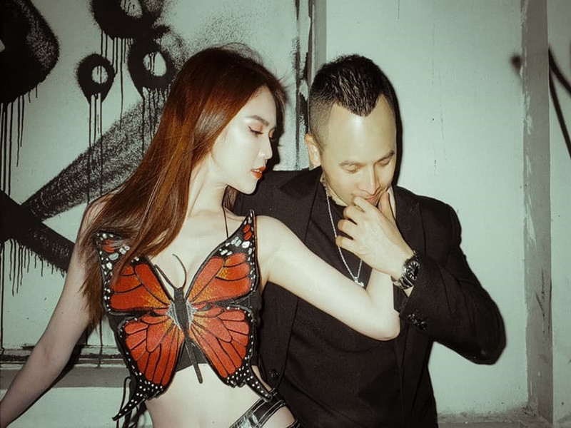 Từng chia sẻ về cuộc tình với Ngọc Trinh vào năm 2011 nhưng đến năm 2019, trong cuộc phỏng vấn với Người đưa tin, ông trùm chân dài lại khẳng định, anh chưa bao giờ công khai yêu ai.