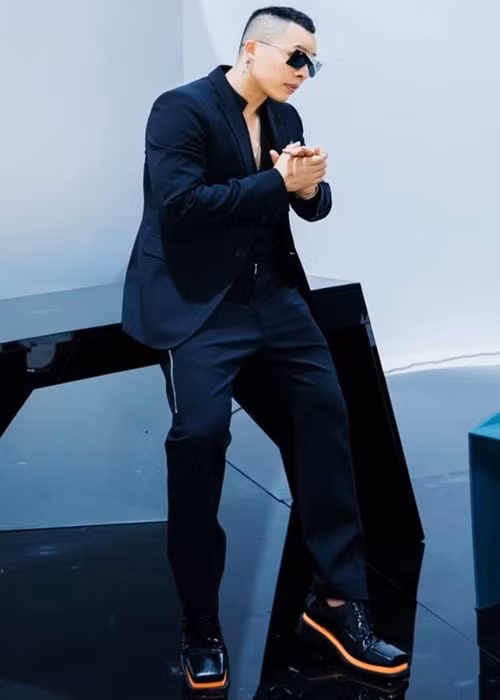 Về tiêu chuẩn chọn bạn gái, năm 2013, Khắc Tiệp cho biết, anh khá khó tính. “Tôi cần người đó biết giao tiếp tốt và phải hiểu tôi. Thêm nữa, người yêu tôi tất nhiên phải đẹp, mà đẹp trong mọi hoàn cảnh thì tôi mới thích”, ông bầu chia sẻ.