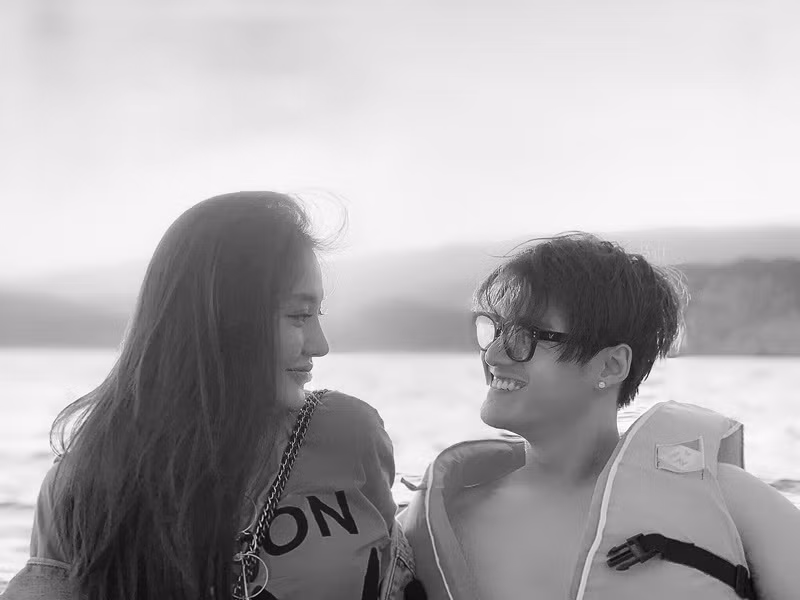 Lâm Vinh Hải tỏ ra rất chiều chuộng Linh Chi. Anh tặng căn hộ 4 tỷ, nhẫn kim cương trị giá 700 triệu đồng cho vợ. Lâm Vinh Hải còn làm cho Linh Chi những điều nhỏ nhặt nhưng đầy tình cảm như chải tóc hay nấu ăn.