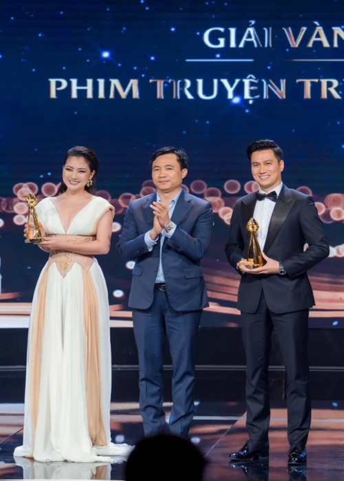 Năm 2019, Việt Anh tiếp tục đoạt giải thưởng. Anh giành giải Nam diễn viên chính xuất sắc tại Liên hoan truyền hình toàn quốc lần thứ 40 nhờ vai diễn Mai Hồng Vũ trong phim “Sinh tử”. Ảnh: Vietnamnet