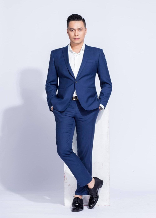 Việt Anh tài giỏi sao được xét tặng danh hiệu Nghệ sĩ Ưu tú? Viet Anh tai gioi sao duoc xet tang danh hieu Nghe si Uu tu?