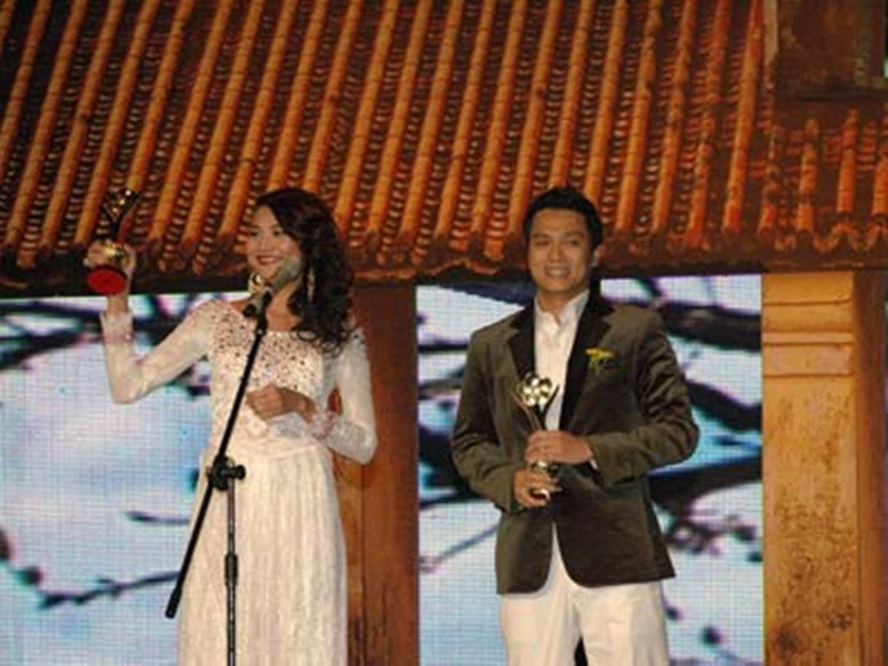 Năm 2008, Việt Anh tham gia phần 2 phim “Chạy án” và “Gia tài bác sĩ”. Hai vai diễn giúp anh đoạt giải Nam diễn viên điện ảnh, phim truyền hình xuất sắc nhất tại giải Mai Vàng. Ảnh: Người lao động