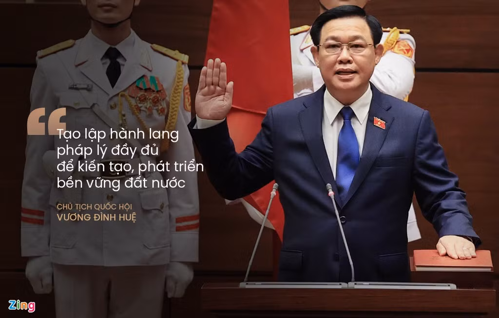 Chủ tịch Quốc hội hứa không ngừng nâng cao chất lượng công tác lập pháp và kỷ luật, kỷ cương quy trình lập pháp, xây dựng hệ thống pháp luật đồng bộ, thống nhất, ổn định, khả thi, nhằm tạo lập hành lang pháp lý đầy đủ để kiến tạo phát triển bền vững đất nước, lấy người dân và doanh nghiệp làm trung tâm.