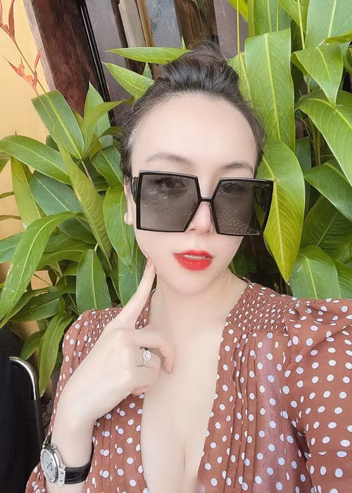 So với trước khi sinh con, vòng 1 và 2 của nữ DJ không thay đổi, trong khi số đo vòng 3 tăng lên.