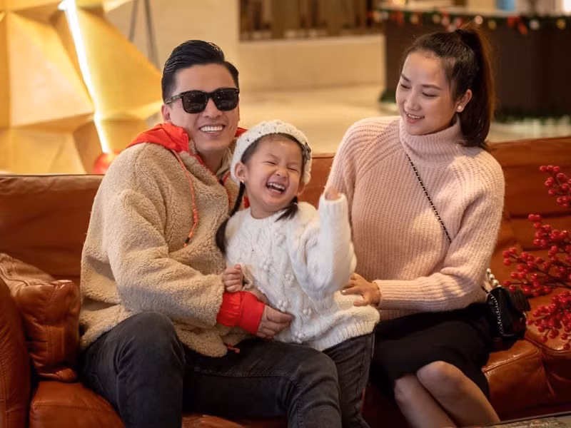 Sau đám cưới, Yến Phương vẫn tiếp tục học ở Mỹ và kinh doanh online. Tháng 3/2017, bà xã của Lam Trường hạ sinh con gái Phoebe (tên ở nhà là Bì) ở xứ cờ hoa. Về phần Lam Trường, anh đi về giữa Việt Nam và Mỹ cho đến khi Yến Phương về Việt Nam năm 2019.