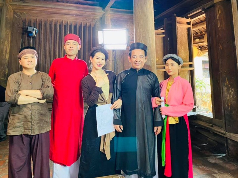 Trước mùa dịch, Hiệp Gà diễn sân khấu, đóng phim hài.