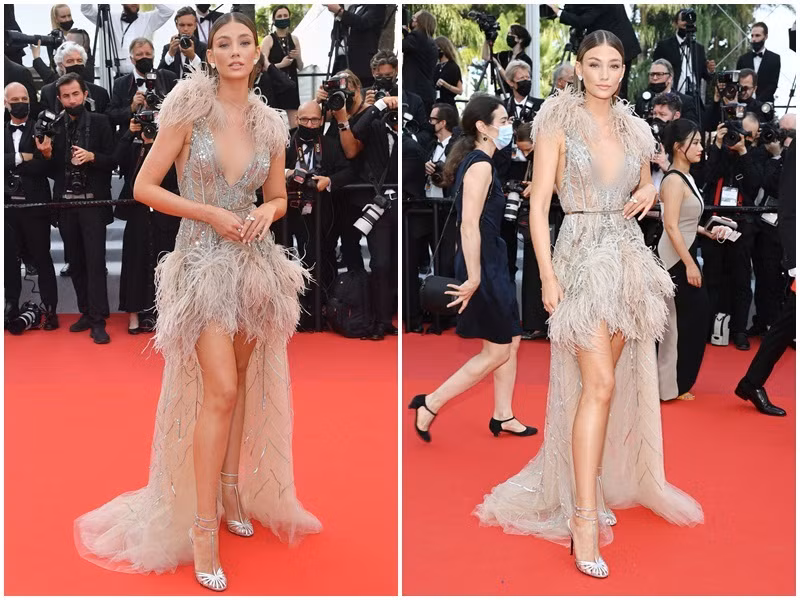 Lorena Rae khoe vóc dáng đẹp tựa nữ thần tại thảm đỏ. Cô là siêu mẫu người Đức sinh năm 1994, từng vướng tin đồn hẹn hò tài tử Leonardo DiCaprio và trình diễn ở Victoria's Secret Show 2018.