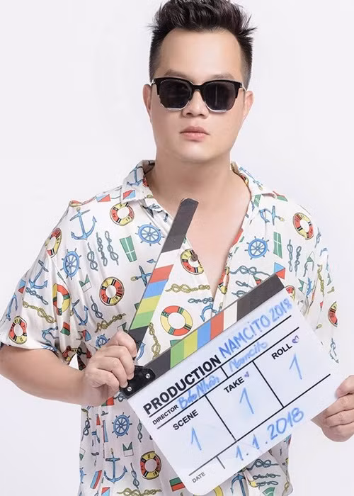 Sau đó, khi mất cảm hứng với công việc bác sĩ thẩm mỹ, Bảo Nhân gặp một người bạn đang làm phim và họ đã khiến tình yêu nghệ thuật trong anh bùng dậy. Anh nhận lời viết kịch bản cho các dự án phim truyền hình.