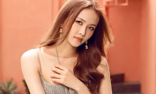 Truong My Nhan co sai khi to me co bac no nan?