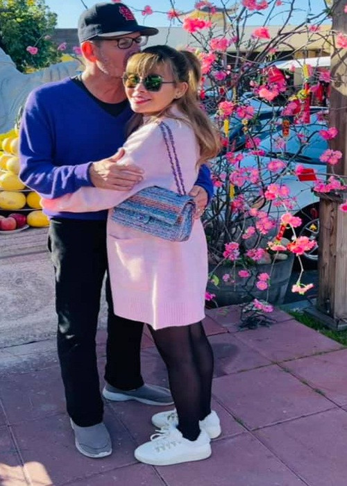 Ngọc Anh 3A tái hôn vào năm 2018 sau 1 năm chính thức chia tay chồng cũ. John Gallander là một doanh nhân giàu có hơn Ngọc Anh đến 12 tuổi và đã có con trai riêng. Cả hai có sự đồng cảm vì từng đổ vỡ hôn nhân.