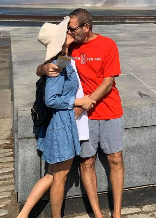 Vợ chồng Ngọc Anh có không ít khoảnh khắc tình tứ bên nhau.