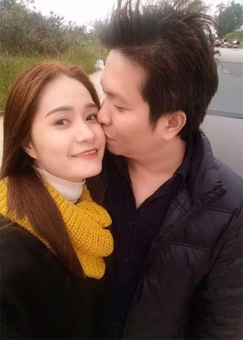 Kỷ niệm 2 năm ngày cưới, Di Băng được chồng tặng xe 2 tỷ. Nhân ngày 20/10/2020, cô được ông xã tặng chiếc xe có giá hơn 20 tỷ đồng. Ảnh: Khám phá