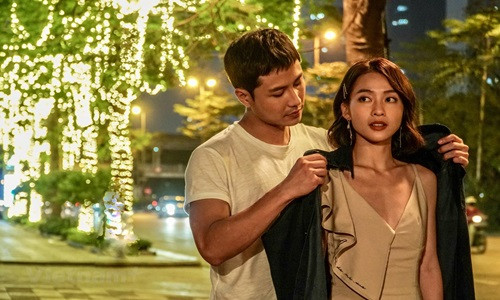 Phim “11 thang 5 ngay” noi song “Mua hoa tim lai” co gi hot?