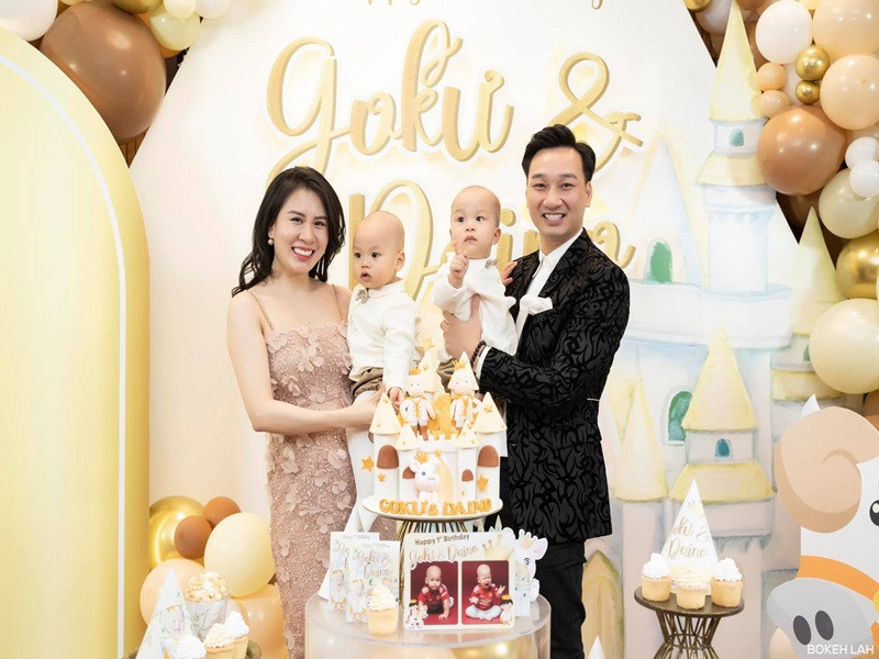 Thành Trung và Ngọc Hương đón cặp song sinh Goku và Daino gia nhập tổ ấm vào tháng 2/2020. Nam MC chia sẻ, hai người con trai song sinh là sự may mắn và tự hào của anh.