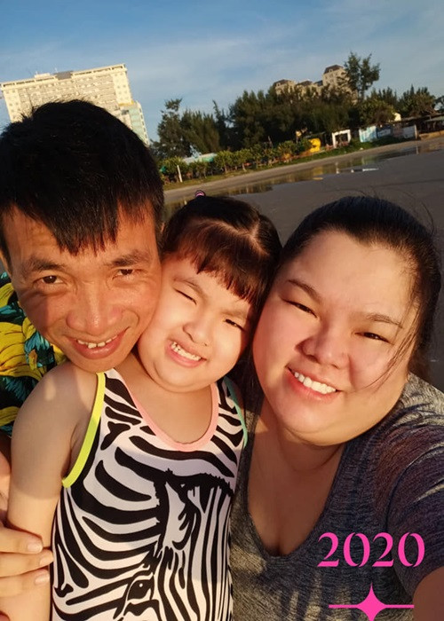 Nữ diễn viên khẳng định cô lựa chọn đúng người. Ông xã của nữ diễn viên sống giản dị, biết chăm lo cho gia đình. Thời gian sinh con, trầm cảm, Tuyền Mập từng giận chồng đến mức muốn ly hôn nhưng may mắn, ông xã của cô khá nhẫn nhịn và cưng chiều. “Chỉ có anh ấy mới chịu được tính bốc đồng của tôi”, Tuyền Mập nói.