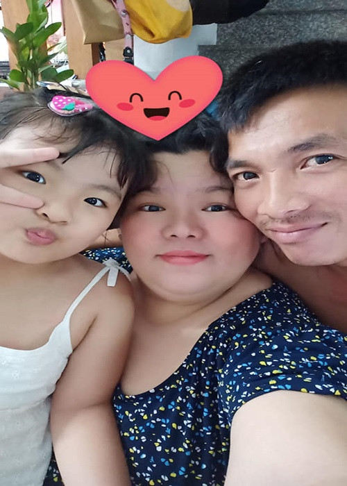 Sống xa Hiếu Nghĩa nên Tuyền Mập đi diễn tỉnh thì sẽ đưa chồng đi cùng để cả hai hâm nóng tình cảm. Ngoài ra, khi chồng rảnh, Tuyền Mập sẽ không nhận show để về thăm chồng.