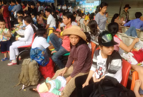 Trẻ nhỏ nàm, ngòi la liẹt o BV tù rạng sáng chò…bác sĩ-Hinh-12