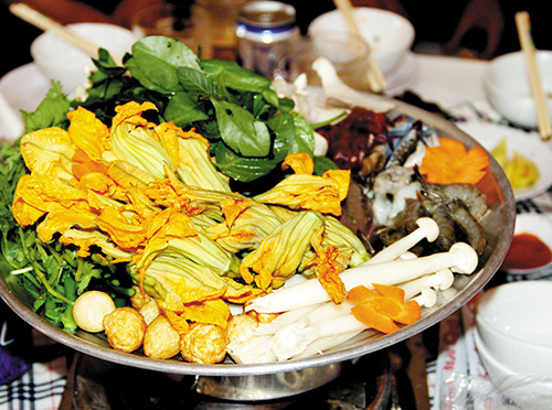 Mon an, bai thuoc chua mun nhot, lo ngua hai chan