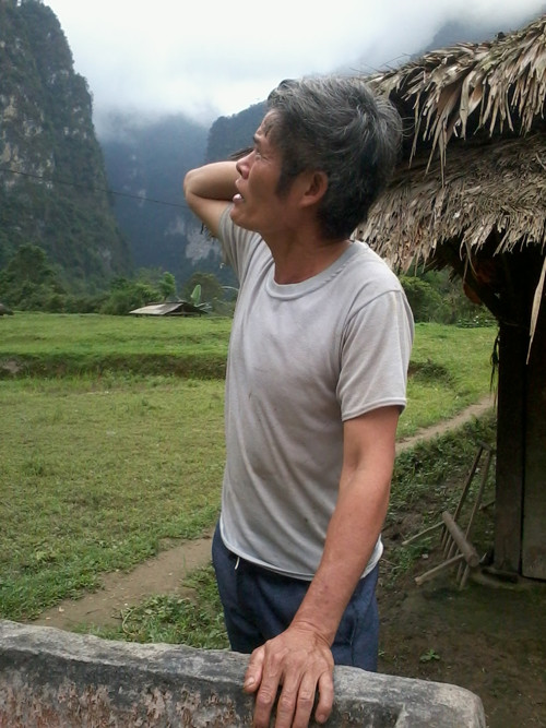 Ông Hoàng Văn Liều, người từng nhiều lần đi tìm huyết hầu khô.