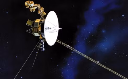 Lan thu hai tau vu tru NASA cham toi khong gian cac vi sao