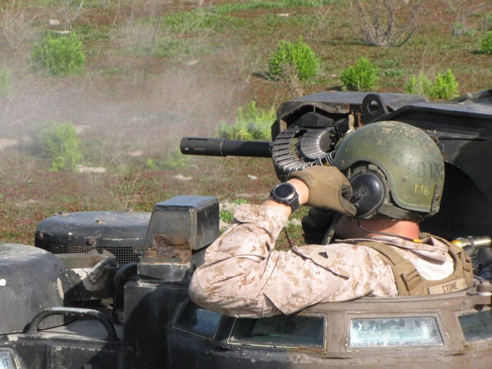 Hoả lực của loại phương tiện lưỡng cư này cũng khá "khủng" với vũ khí chính là một khẩu pháo phóng lựu liên thanh 40mm Mk 19 hoặc một khẩu súng máy M85 hạng nặng. Nguồn ảnh: BI.