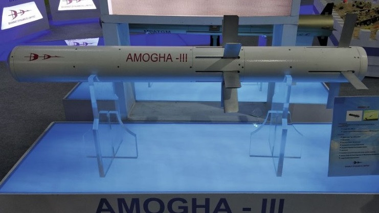 Loại tên lửa ATGM Amogha thế hệ mới mang tên Amogha III vừa được Ấn Độ giới thiệu ở DefExpo 2020 đã thu hút được rất nhiều sự quan tâm của thế giới. Nguồn ảnh: BMPD.