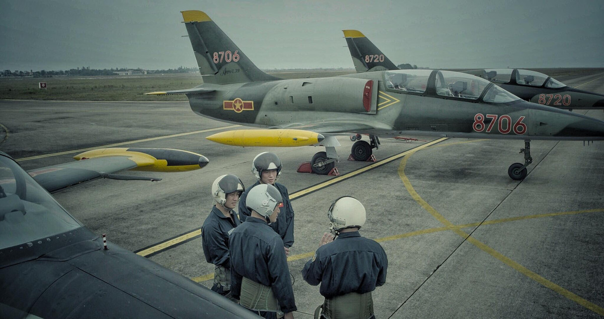 Hiện tại, đây cũng là loại phản lực cơ huấn luyện duy nhất của không quân ta nên không là nói quá khi cho rằng, mọi phi công chiến đấu của ta đều phải... lái thạo loại máy bay này. Nguồn ảnh: Lee Ann Quann.